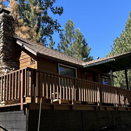Snow Bunny Lodge - Perfect Big Bear Getaway! Deck With A New Hot Tub And Charcoal Barbecue! 大熊湖 外观 照片