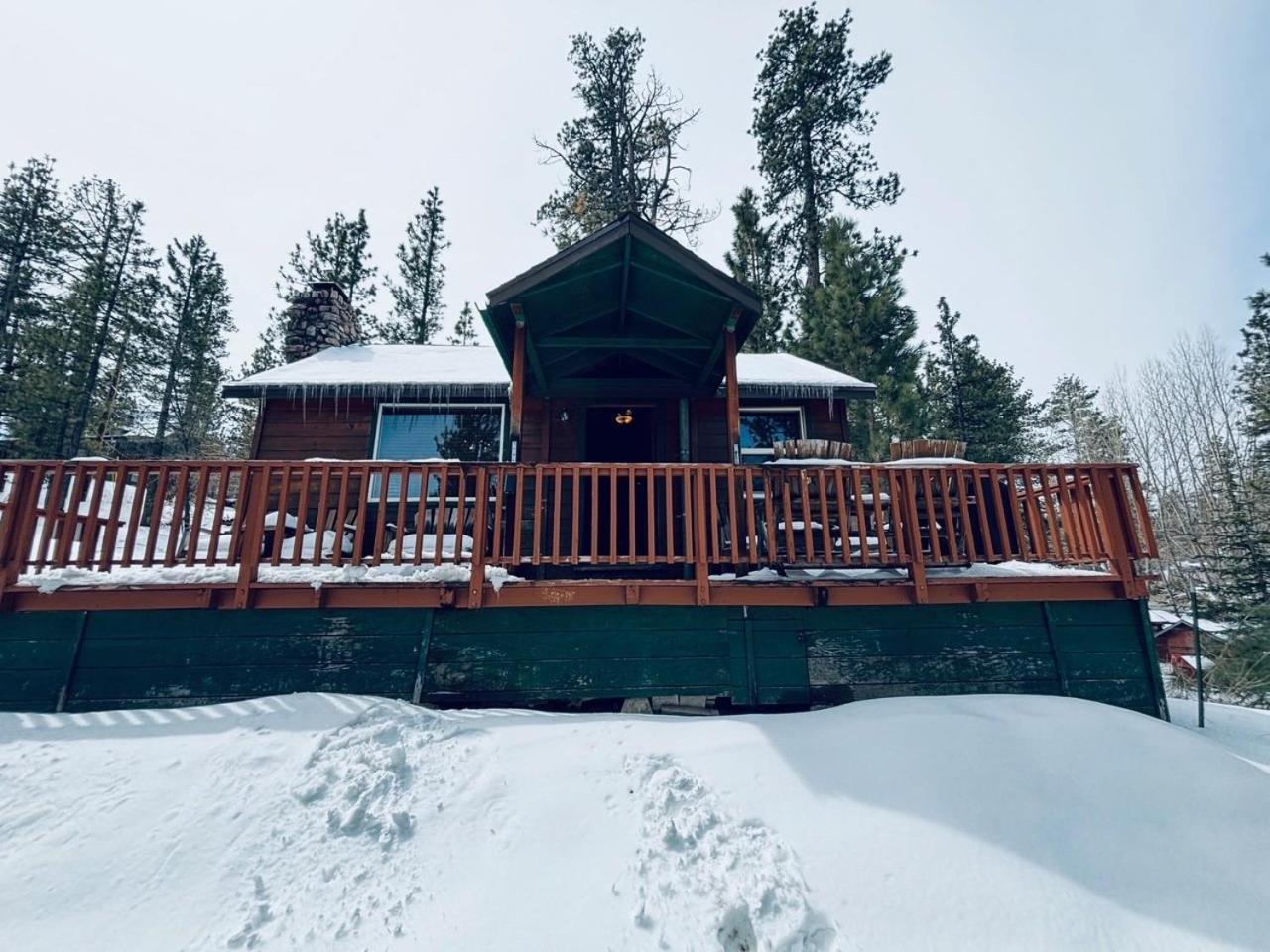 Snow Bunny Lodge - Perfect Big Bear Getaway! Deck With A New Hot Tub And Charcoal Barbecue! 大熊湖 外观 照片
